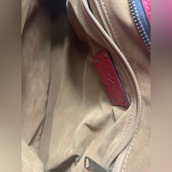 Beautiful 10th anniversary Patricia Nash Kavali Satchel Red Leather Elephant Bag - Picture 14 of 16